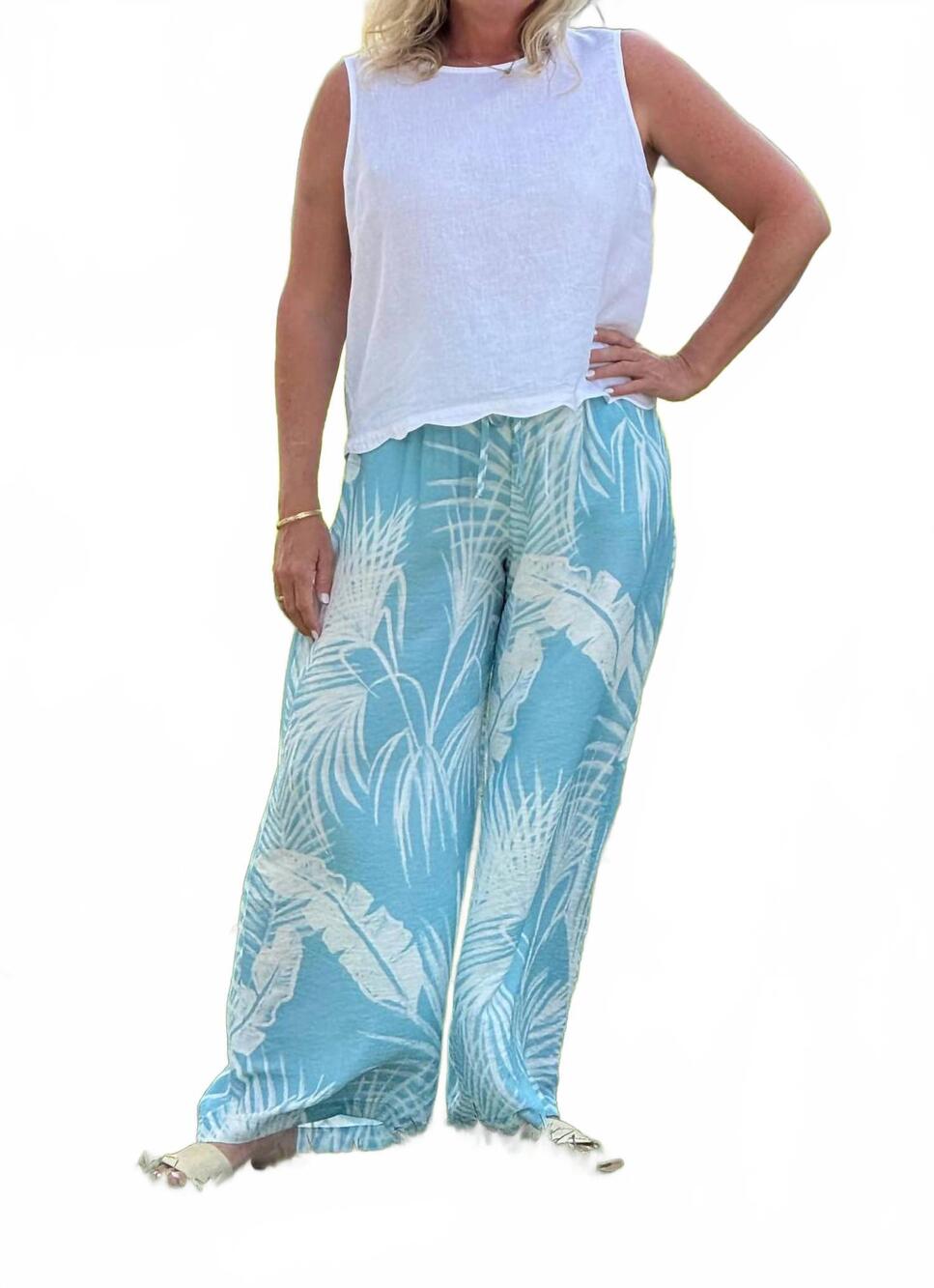 NEW SALTY WEEKEND belize pants in leaves print